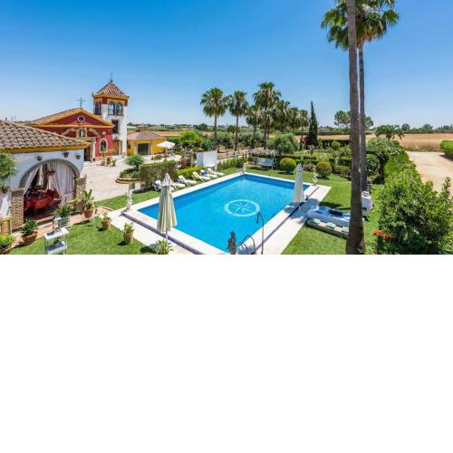 Casa Campo La Capilla Los Palacios y Villafranca by Ruralidays
