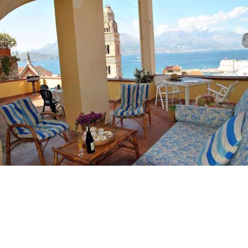 Casa Cattredale spettacolare vista mare a Gaeta