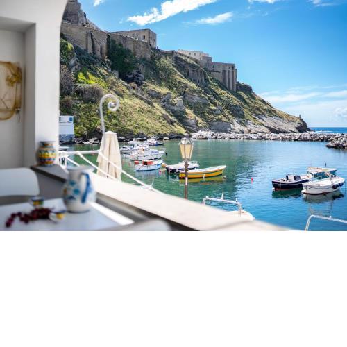 Casa Cinzia in Marina di Corricella