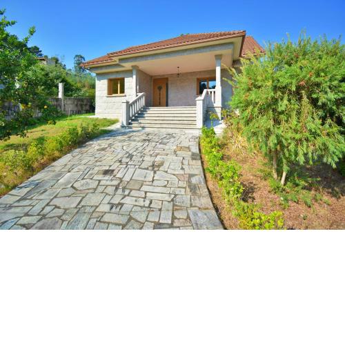 Casa con jardín próxima a Vilagarcía de Arousa