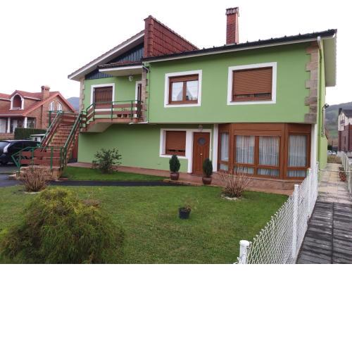 Casa Con Jardin