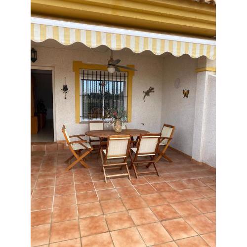 Casa con piscina cerca de la playa (10min)