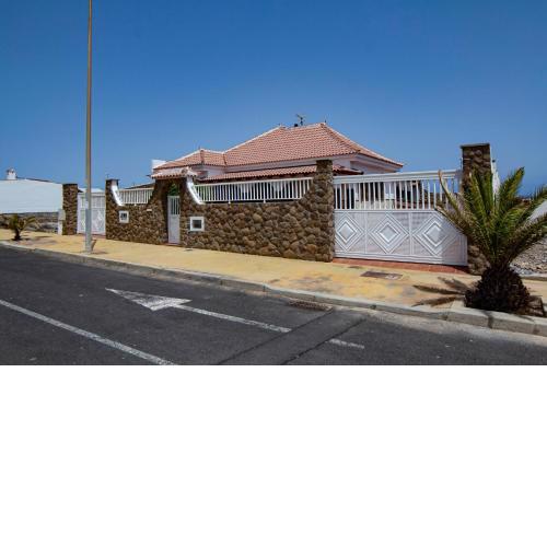CASA CON PISCINA EN TENERIFE - VISTA MAR Y EL TEIDE