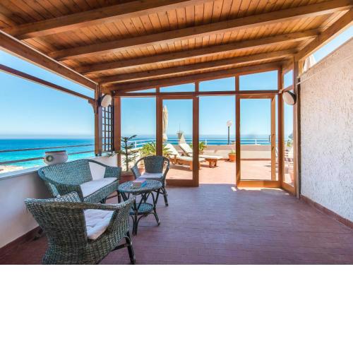 Casa con terrazza sul mare all'Addaura
