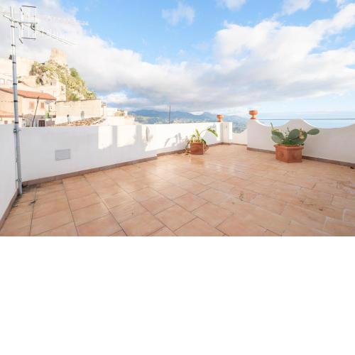 Casa Con Terrazze Vista Mare