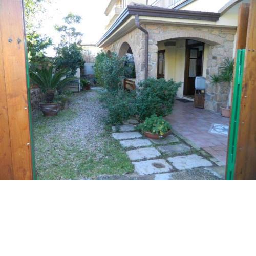 CASA CON VERANDA A POCHI PASSI DAL MARE