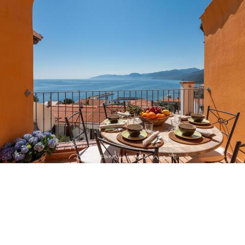 CASA CON VISTA MARE