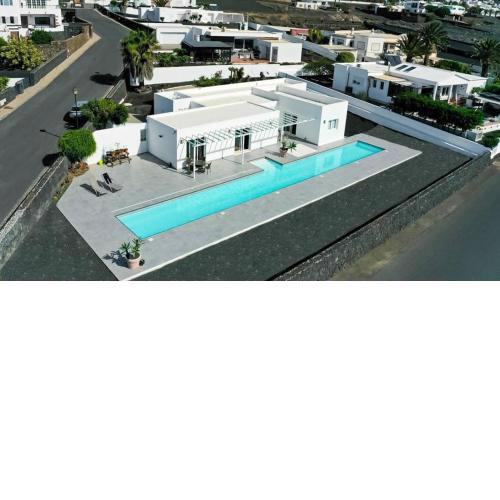 Casa Conil with a private 25 meter heated pool