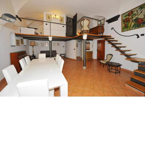 Casa Costa Allegra