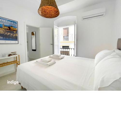 Casa Cristóbal Colón habitaciones con vistas a Semana Santa y Fiestas
