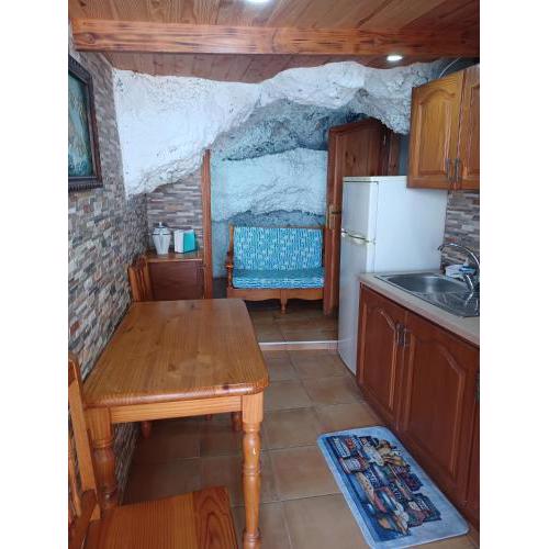 casa cueva a orilla del mar Brisas del Mar