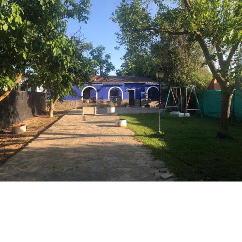 Casa De Campo Azul En Antequera