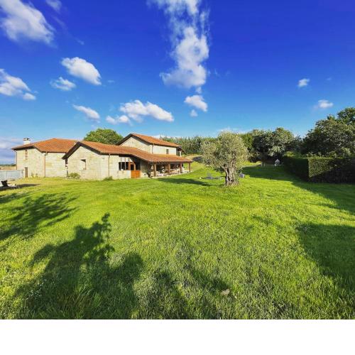 Casa de campo con piscina. Casa rural. A Casa Da Lucía.
