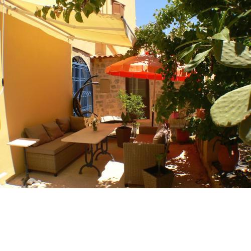 Casa de La Flora by Rhodes4vacation
