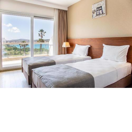 Casa De Playa Luxury Hotel & Beach
