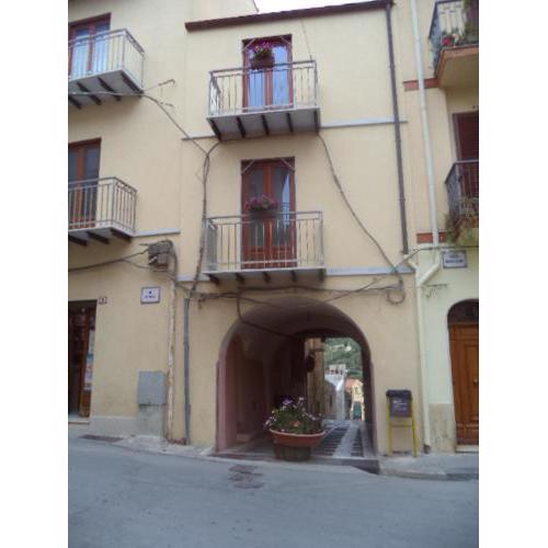 CASA DELL'ARCO