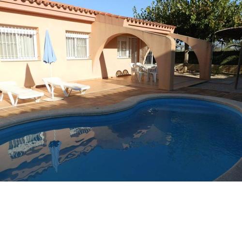 Casa Deltebre, 3 dormitorios, 6 personas - ES-184-4