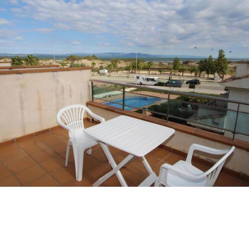 Casa Deltebre, 4 dormitorios, 8 personas - ES-184-17