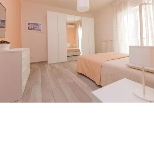 Casa di Dani (città 011015-LT-2232)