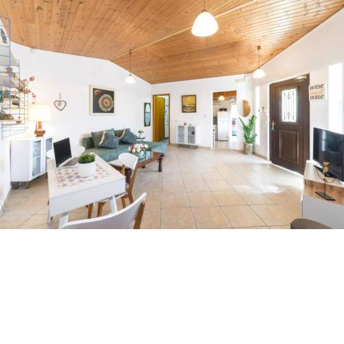 Casa di Flora in Afandou