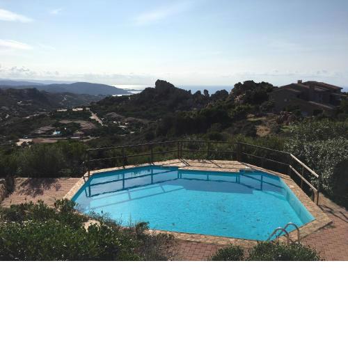 Casa di Maia, piscina, posto auto e giardino