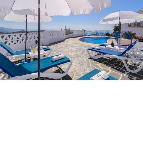 Casa El Monte Torrox by Ruralidays