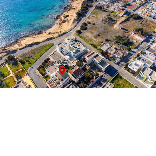 Casa Elsender Fronte Spiaggia by HDSalento