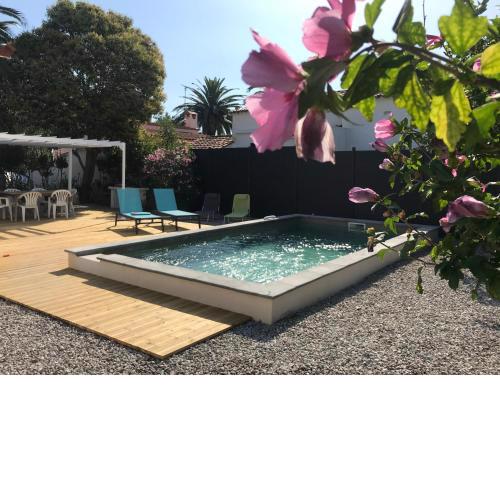 Casa en Empuriabrava con piscina privada y a 500m de la playa