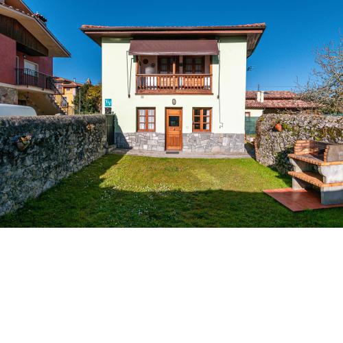 Casa Enrique Situada en un pequeño pueblo del oriente de Asturias a 3km