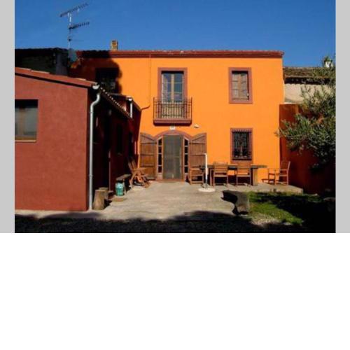 CASA ENTRE VINYES