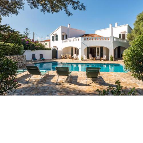 Casa Esquinera - Villa en Trebaluger