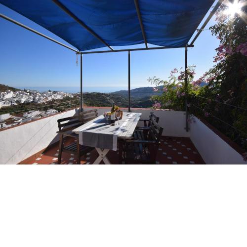 Casa Fernando, Frigiliana Traditional townhouse with amazing views HansOnHoliday Rentals