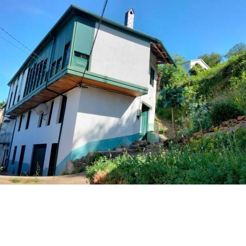 Casa Fidel.