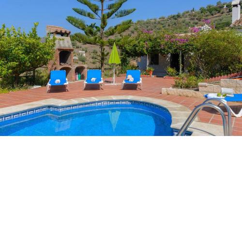 Casa Fuentezuelas Sayalonga by Ruralidays