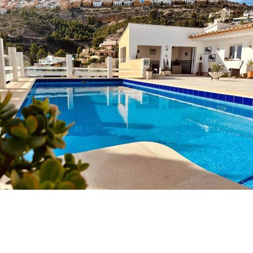 Casa Helena Cumbre - Incredible views! Villa with private pool