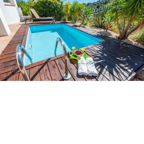 Casa Holly Comares by Ruralidays