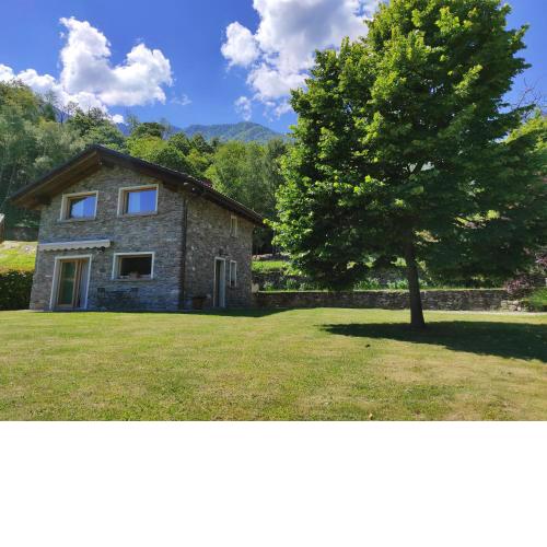Casa il Tiglio affacciata sul lago di Como