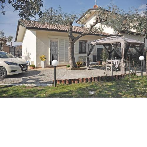Casa in campagna a tre chilometri dal mare con parcheggio privato