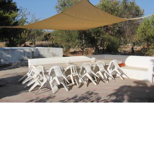 Casa in macchia mediterranea