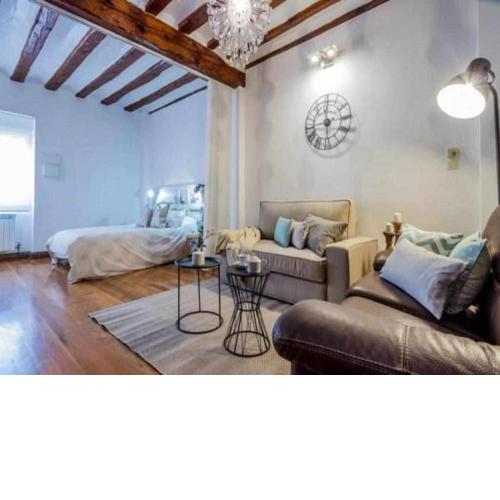 Casa Iruña Espacioso y con estilo