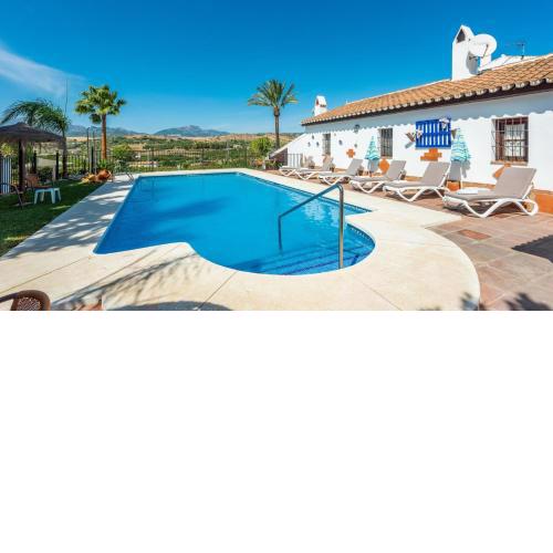 Casa La Vina del Arenal Pizarra by Ruralidays