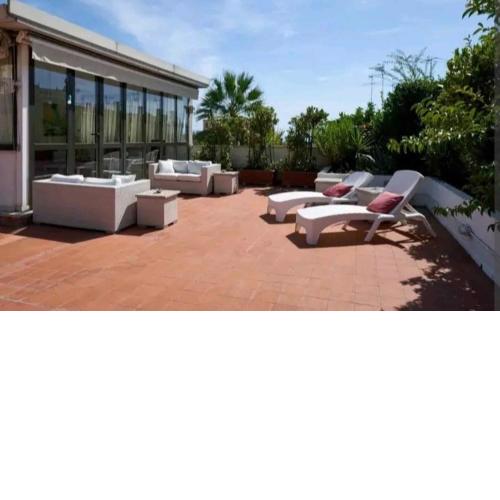 Casa Laura La terrazza a chiaia di 300 mq