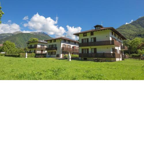 Casa Lori Green Holiday