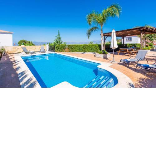 Casa Los Naranjos Canillas de Aceituno by Ruralidays