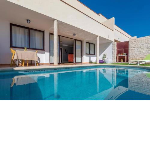 CASA LOS TEJALES with climatized private pool