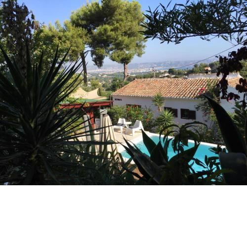 Casa Louise invite you to Relax