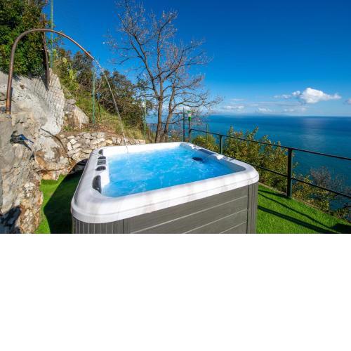 Casa Luci relax, jacuzzi and breathtaking view