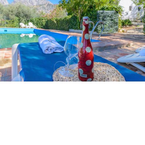 Casa Madrona Periana by Ruralidays