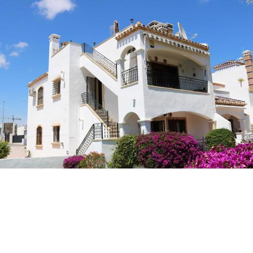 Casa Mahyan Apartment Villamartin VM057
