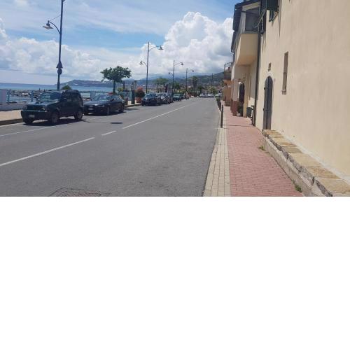 Casa Mare - Bilocale sul Lungomare di Santo Stefano al mare